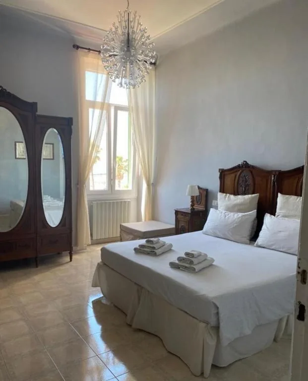 Camera Deluxe (2 Adulti + 1 Bambino) — B&b note di mare