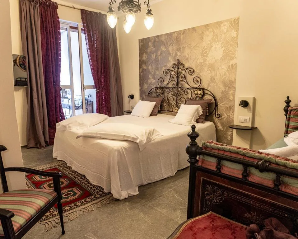 Camera Deluxe (2 Adulti + 1 Bambino) — Fiordiloto B&B 4 STARS