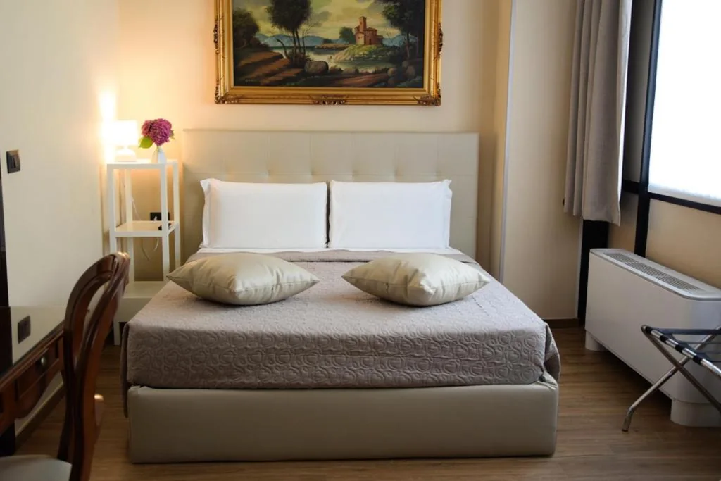 Deluxe Room (2 Adults + 1 Child) — Hotel Valentino Du Parc