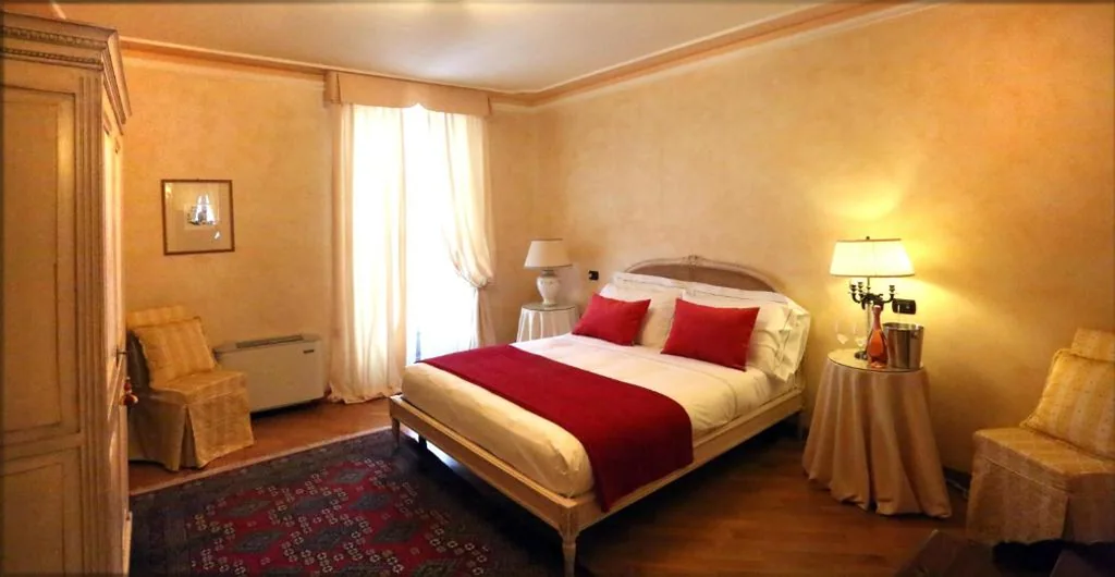 Camera Deluxe — Albergo Castiglione Langhe