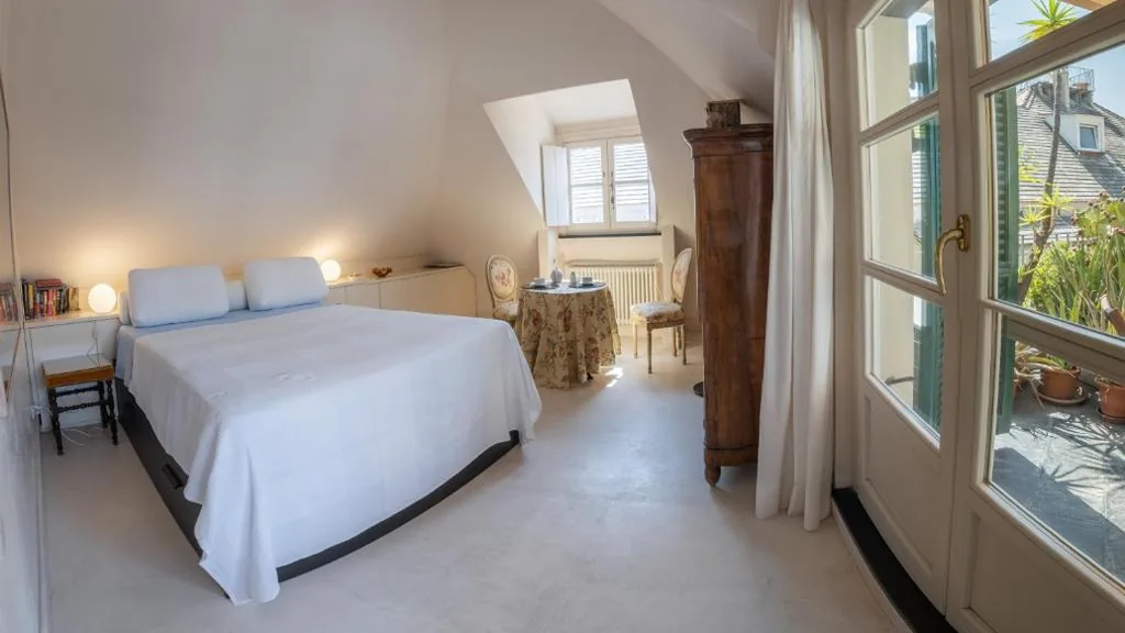 Deluxe Room — Attico Palazzo Giustiniani