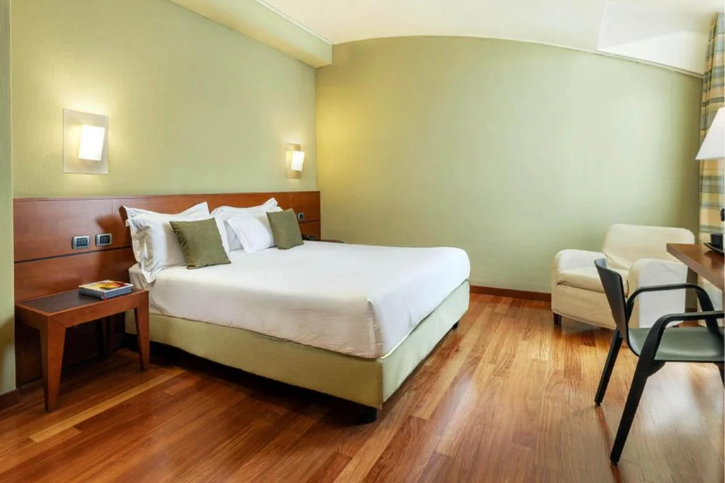 Camera Deluxe — B&B HOTEL Imperia Rossini al Teatro