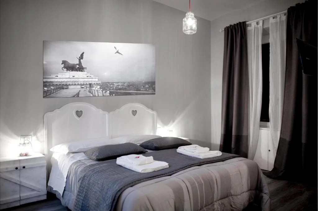 Deluxe Room - Bell 8 — TinkerBell GuestHouse