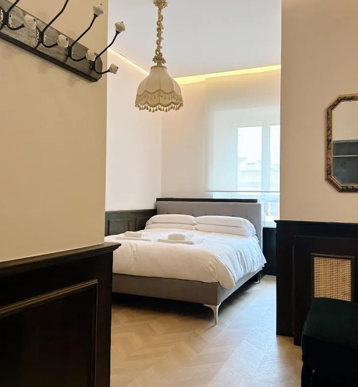 Deluxe Room — Belle Epoque