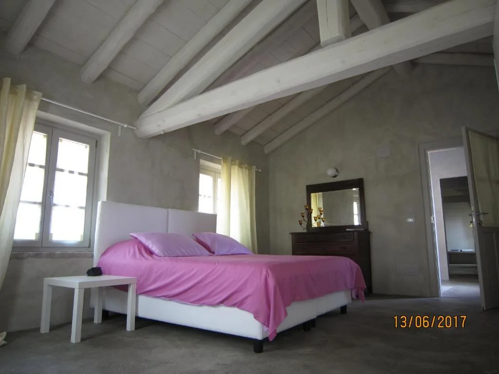 Camera Deluxe — Casa Torre Allera