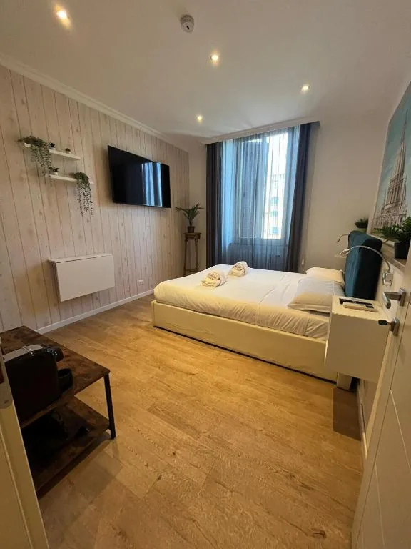 Camera Deluxe — Cavalleggeri Rooms Opposite St Peters Basilica