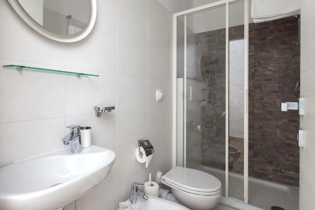 Camera Deluxe — Cinque Terre Charme Rooms