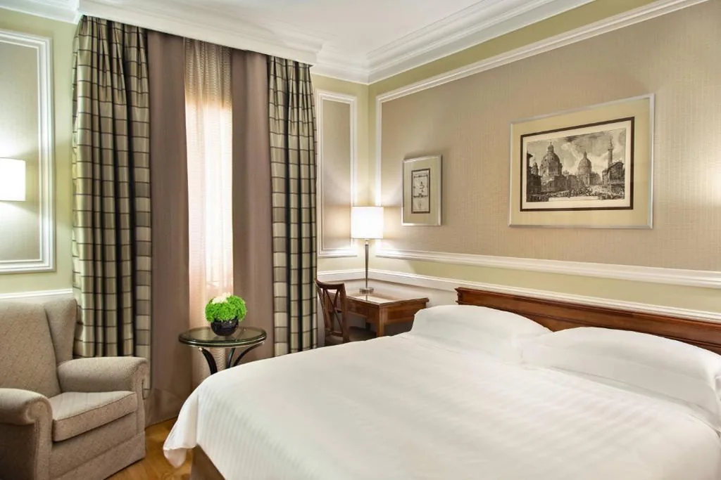 Camera Deluxe con 1 Letto King-Size — Rome Marriott Grand Hotel Flora
