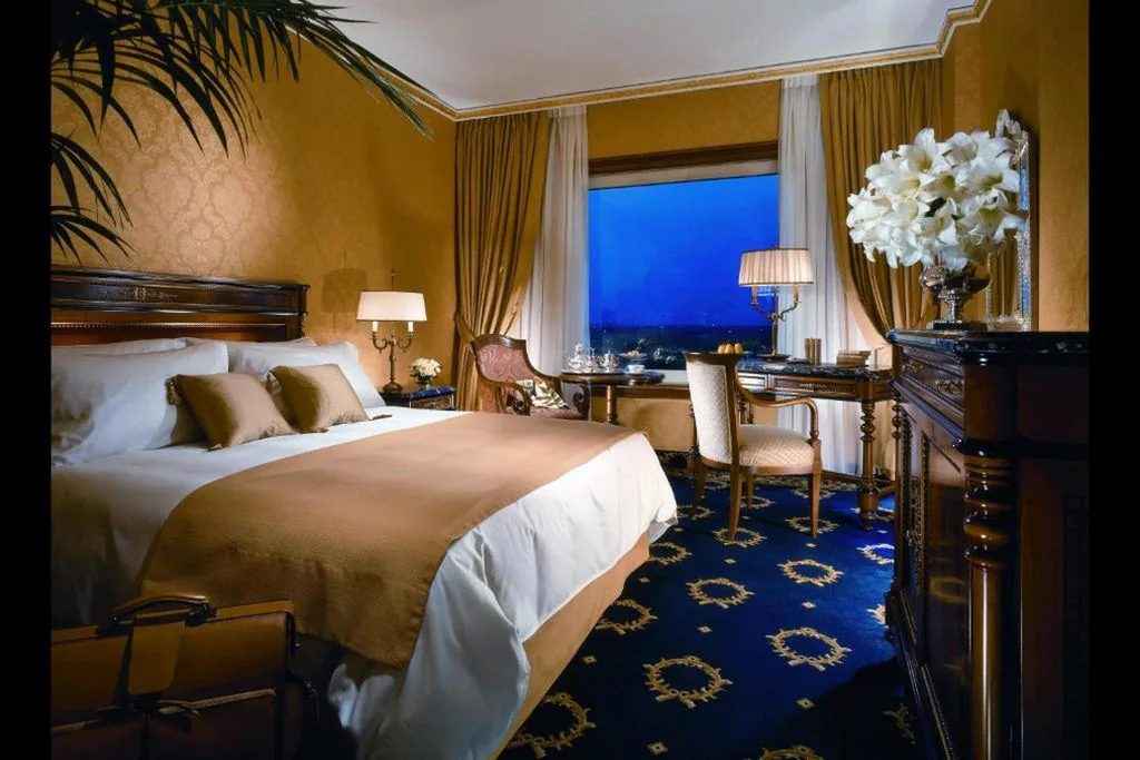Deluxe Room with 1 King-Size Bed — Rome Marriott Park Hotel