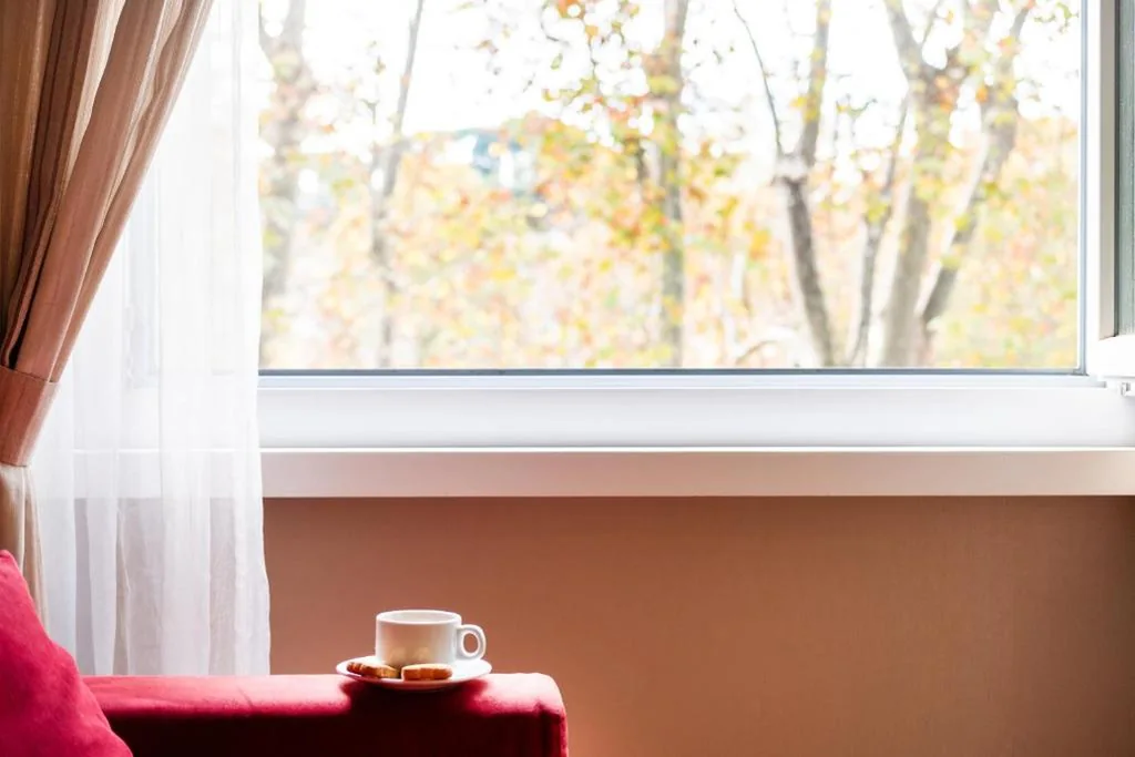 Deluxe Room with River View — Rome River Inn