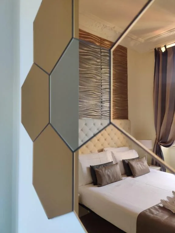 Deluxe Room — Corso Experience