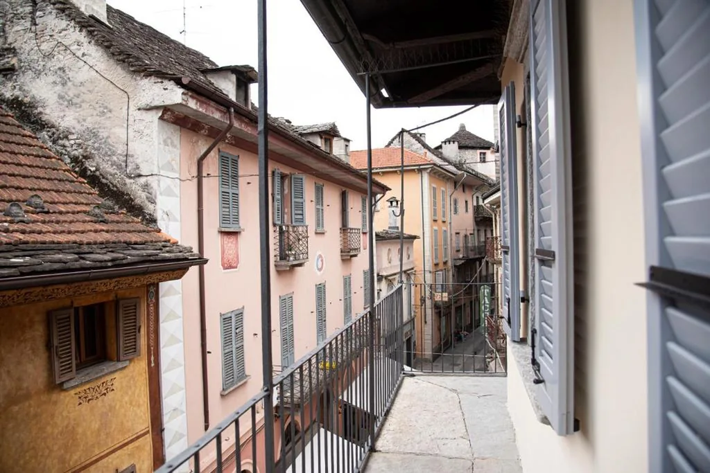 Deluxe Room — Dimora Domese