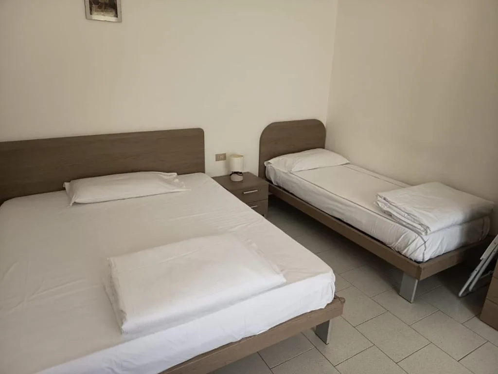 Camera Deluxe Doppia con Letti Singoli — Albergo Bellavista