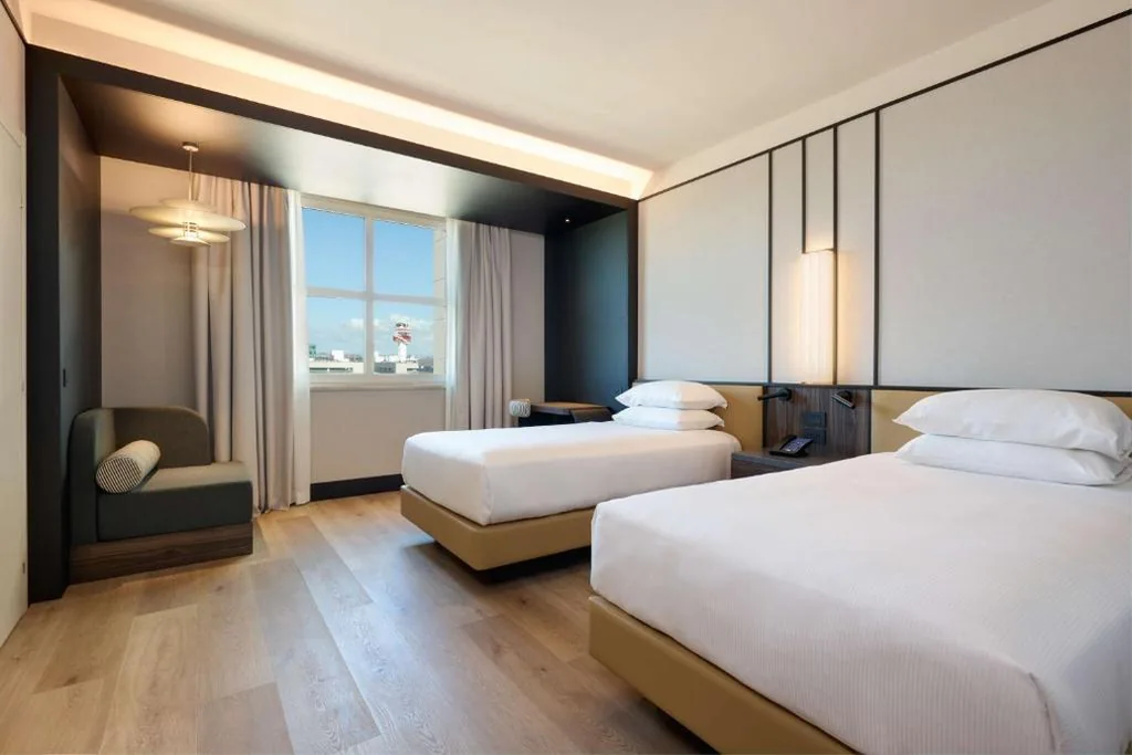 Deluxe Twin Room — Hilton Rome Airport