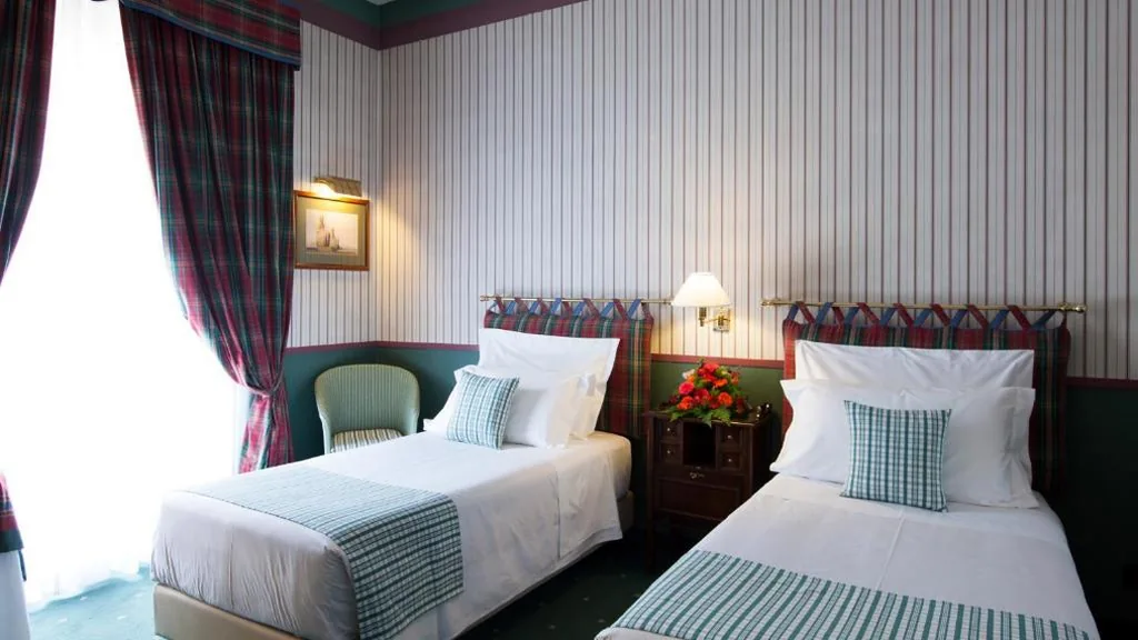 Deluxe Twin Room — Hotel Victoria & Iside Spa