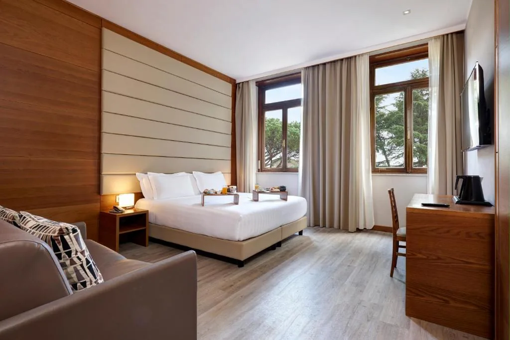 Deluxe Executive Double/Twin Room — Occidental Aurelia