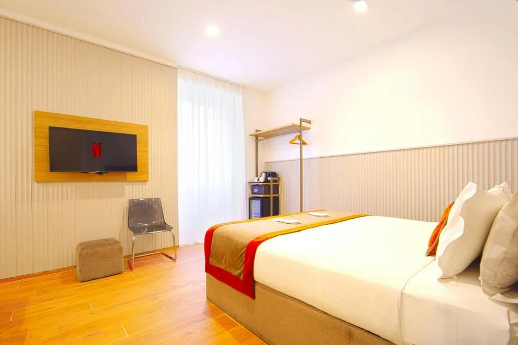 Camera Deluxe — Home at Rome St. Peter Rooms&Apartment