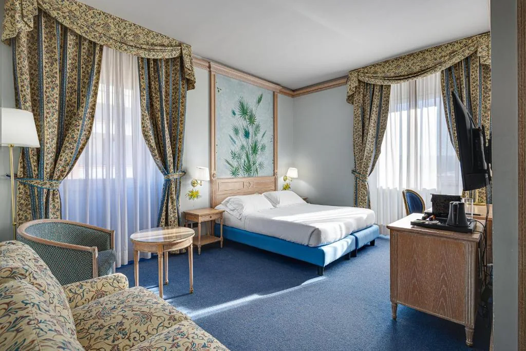 Camera Deluxe — Hotel De La Ville