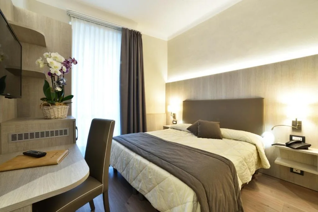Deluxe Room — Hotel Lamberti
