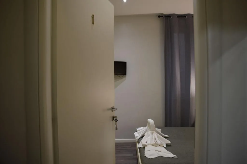 Deluxe Room — Infinity Castle