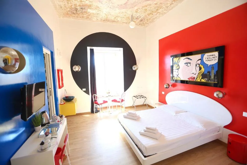 Camera Deluxe — KISS ME ROME Luxury Rooms