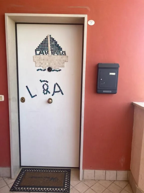 Camera Deluxe — Laviniahouse Nettuno