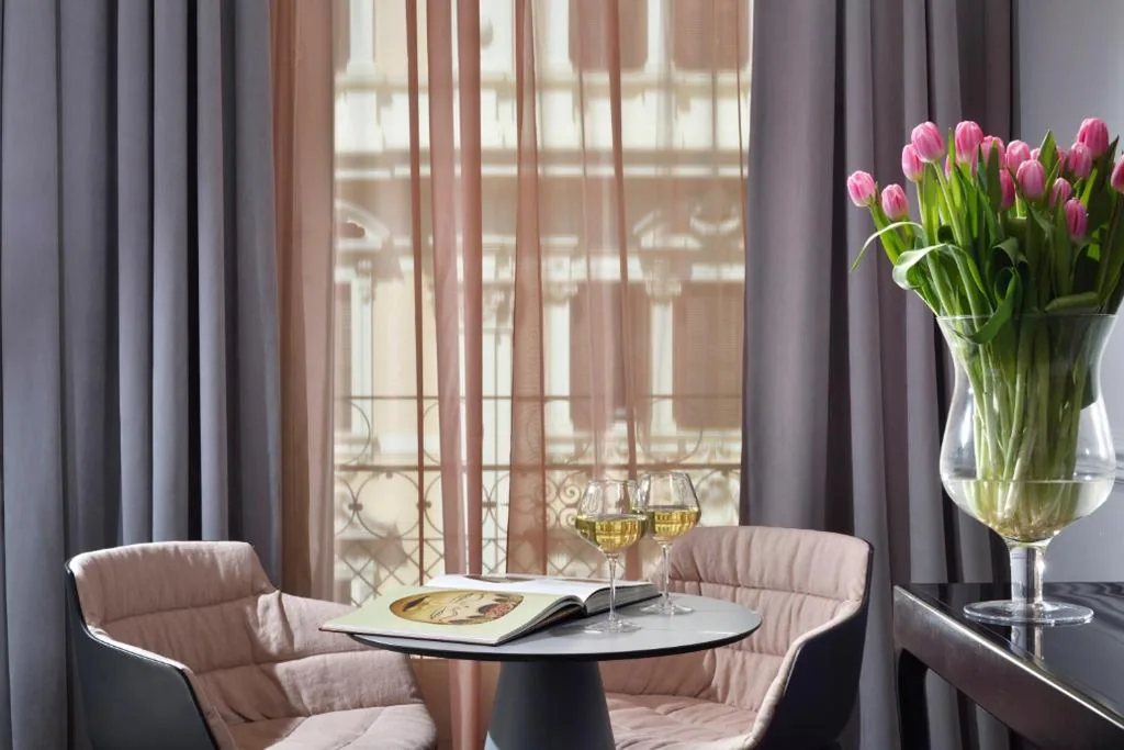 Camera Deluxe — Leon’s Place Hotel In Rome