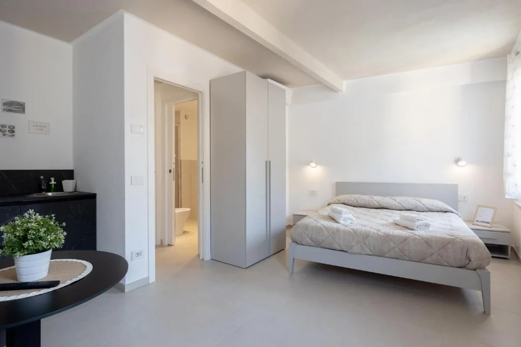 Deluxe Room — Locus Amoenus