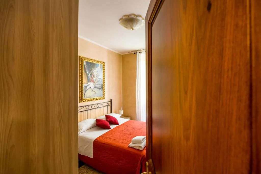 Deluxe Room — Maestoso Locazione Turistica