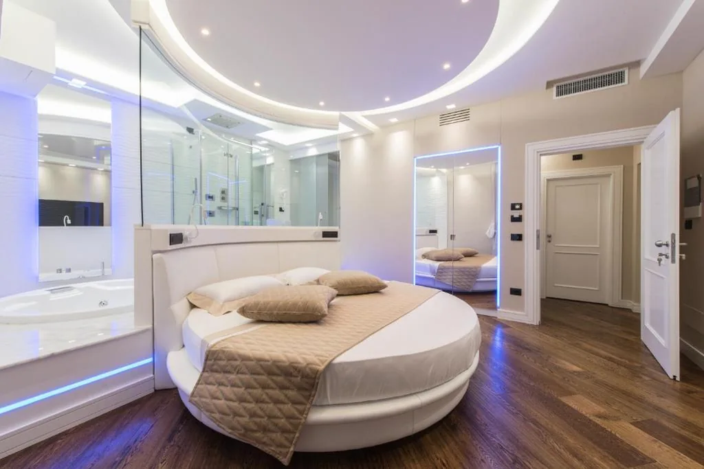 Deluxe Double Room with Whirlpool Bath — LUX Suites in Roma