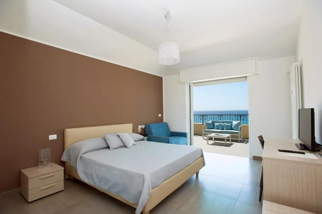Camera Deluxe Matrimoniale con Vista Mare — B&B Ligure Rooms