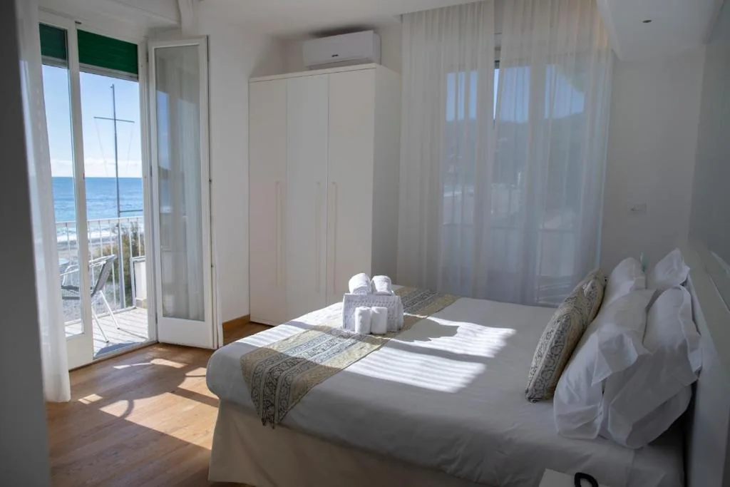 Camera Deluxe Matrimoniale con Vista Mare — Hotel Ligure