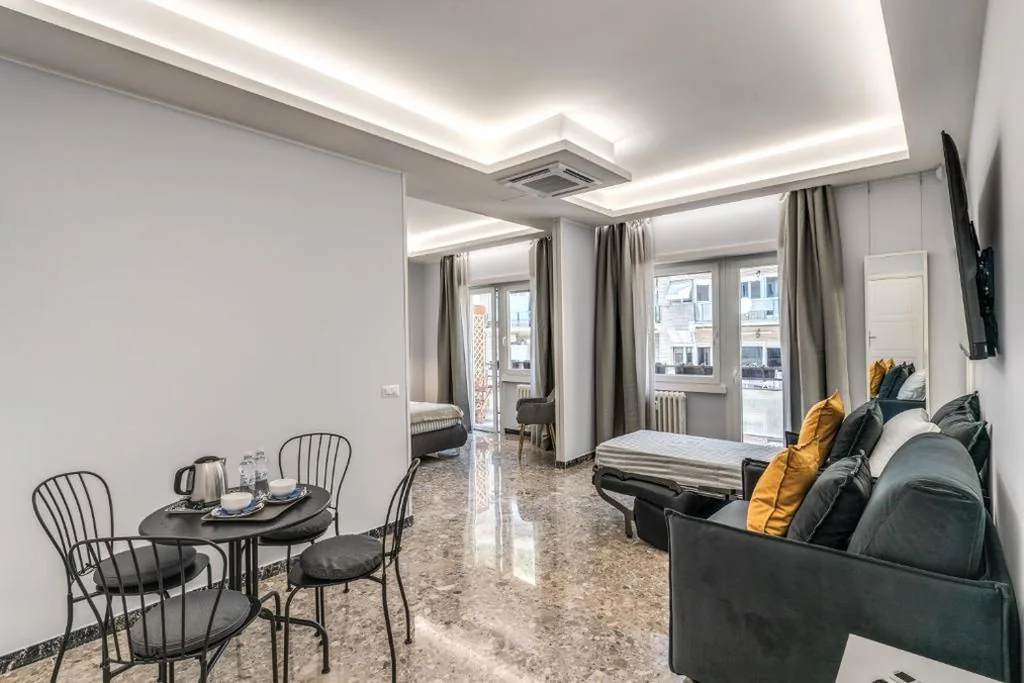 Deluxe Double/Twin Room with Balcony — 3Storie Vatican St Peter
