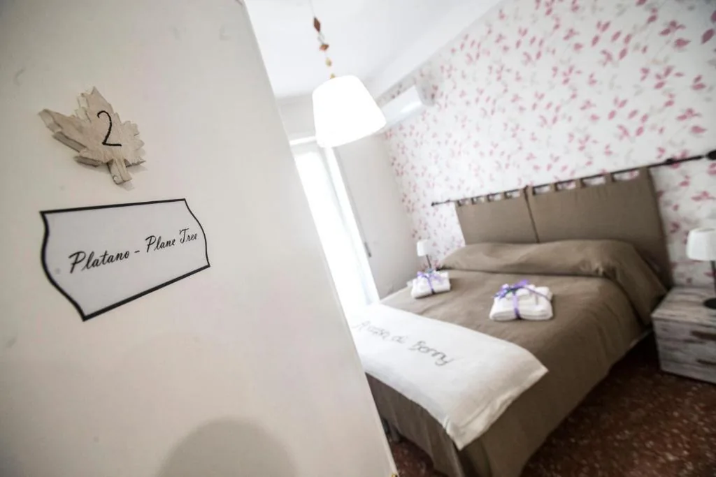 Deluxe Double/Twin Room with Balcony — A Casa di Benny