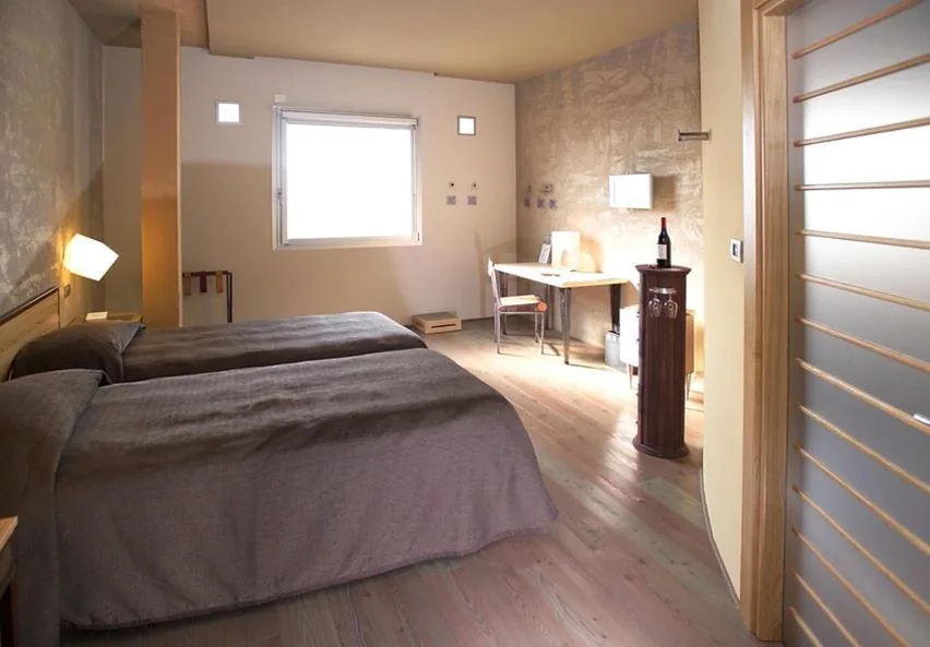 Camera Deluxe Matrimoniale/Doppia con Letti Singoli — Albergo Cantine Ascheri