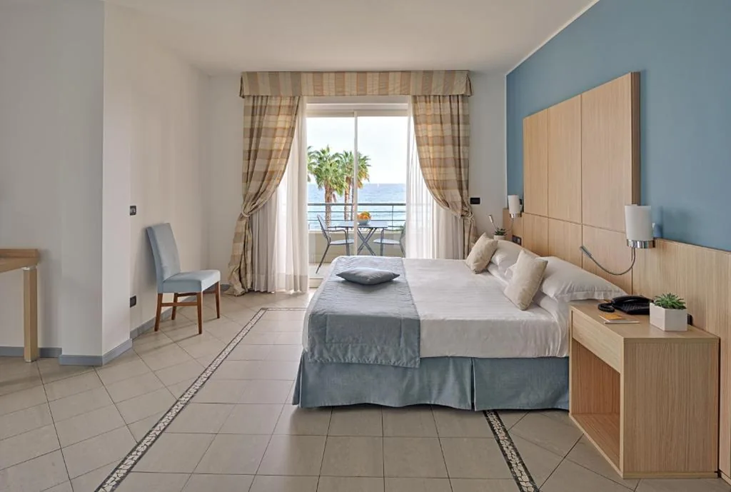 Deluxe Double/Twin Room — Aregai Marina Hotel & Residence