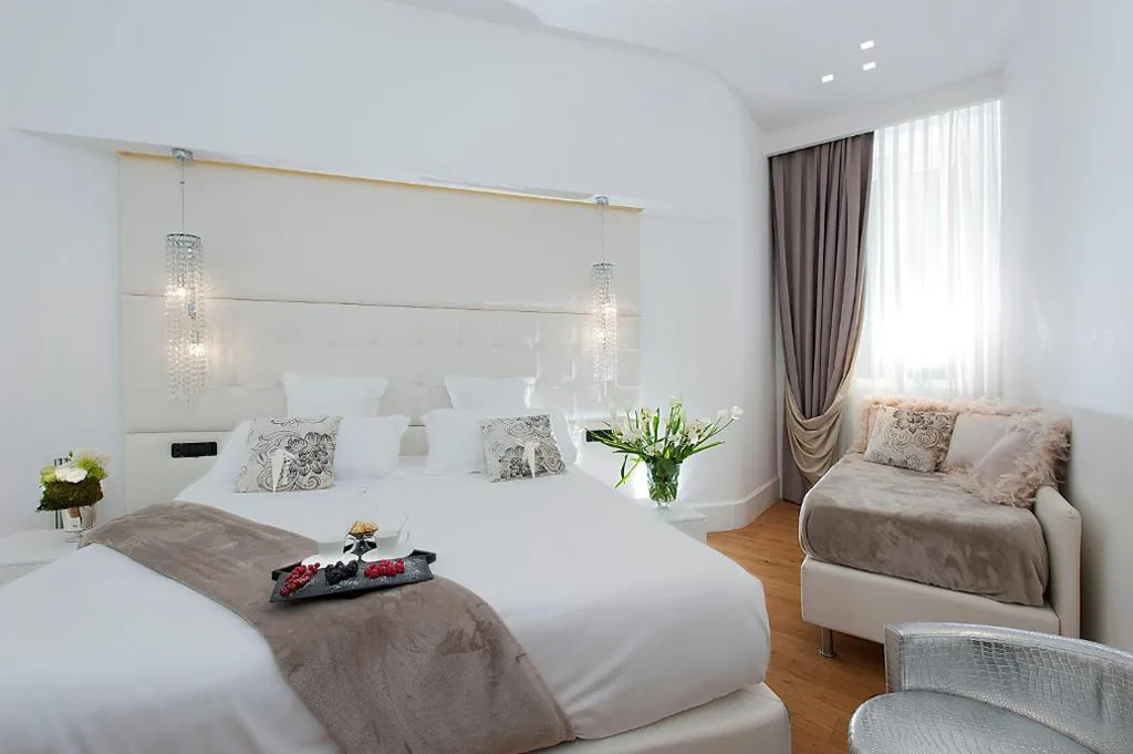 Camera Deluxe Matrimoniale/Doppia con Letti Singoli — Argentina Residenza Style Hotel