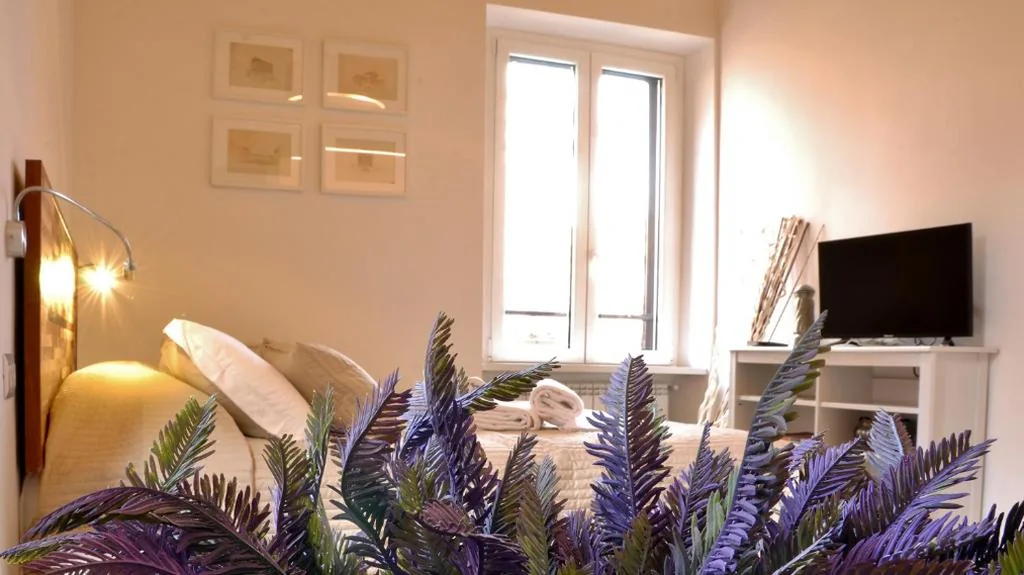 Deluxe Double/Twin Room with City View — B&B Casa Angelini