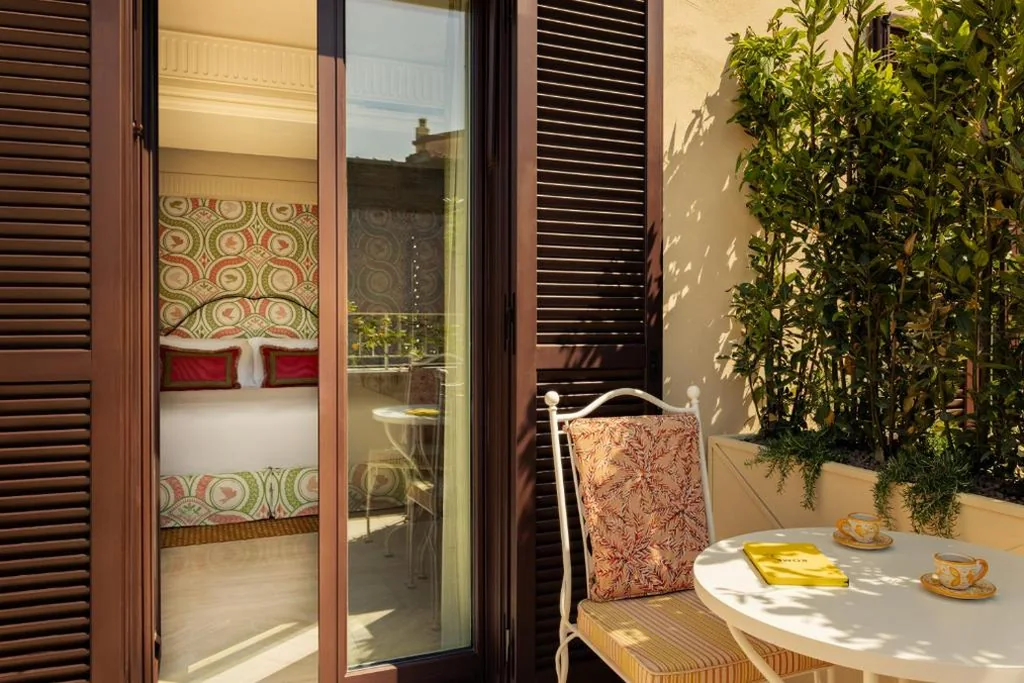 Camera Deluxe Matrimoniale/Doppia con Letti Singoli con Balcone — Casa Monti Roma