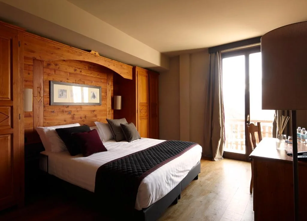 Deluxe Double/Twin Room with Balcony — Chaberton Lodge & Spa