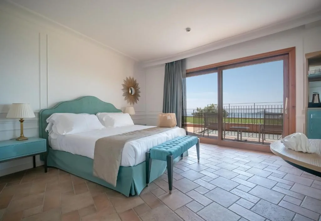 Deluxe Double/Twin Room with Sea View — Golfo dei Poeti Relais & Spa
