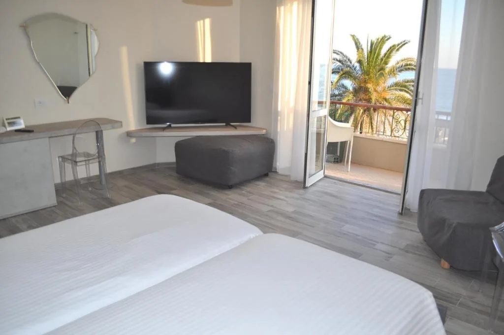Camera Deluxe Matrimoniale/Doppia con Letti Singoli con Vista Mare — Hotel Boncardo