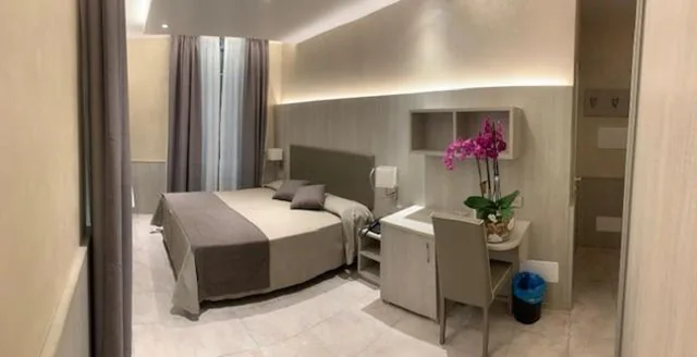 Deluxe Double/Twin Room with Sea View — Hotel Lamberti