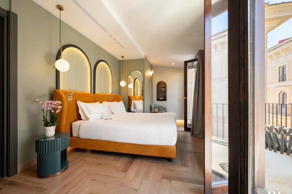 Camera Deluxe Matrimoniale/Doppia con Letti Singoli — Je Rome Hotel