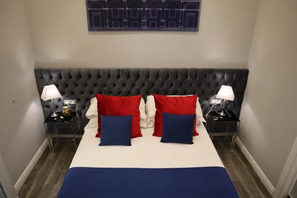 Deluxe Double/Twin Room — MILLINA SUITES IN NAVONA