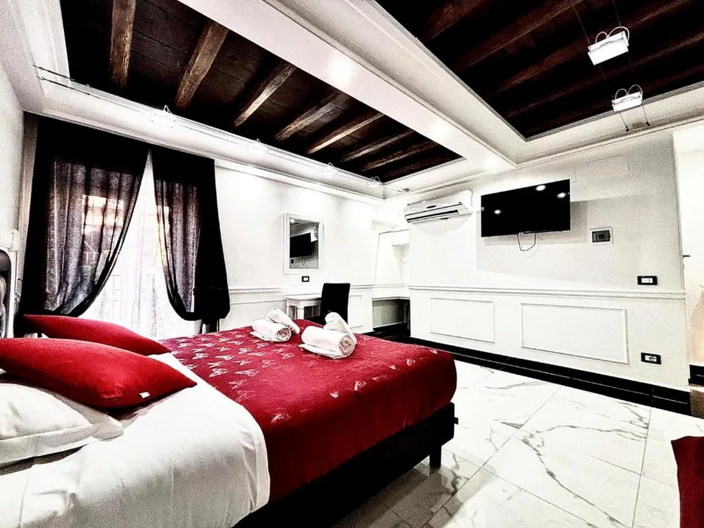 Camera Deluxe Matrimoniale/Doppia con Letti Singoli con Balcone — Relais Parlamento