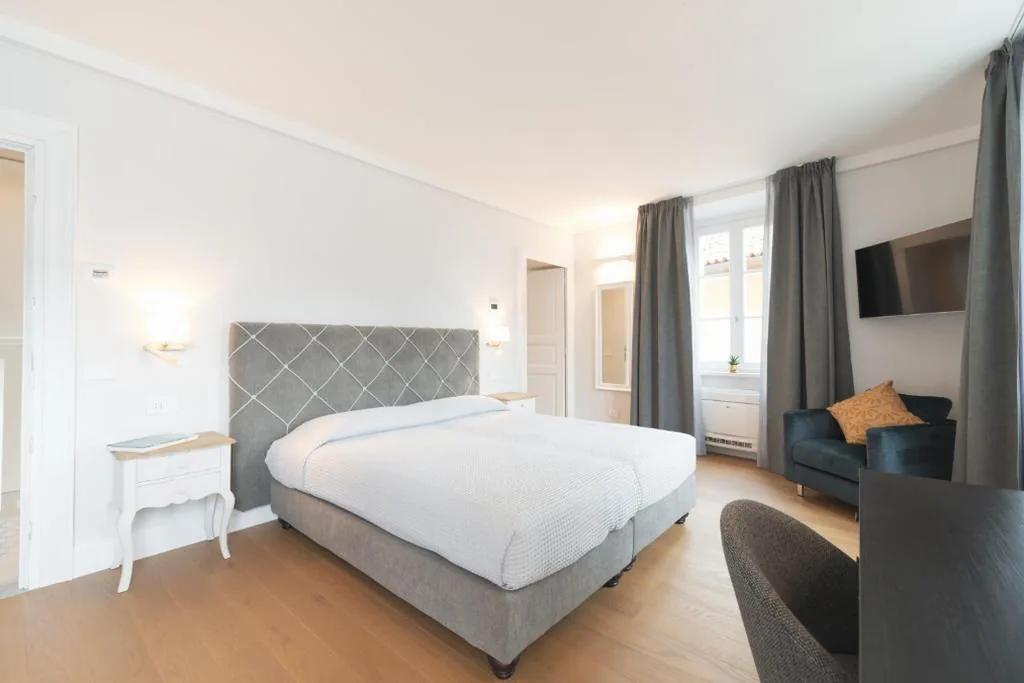 Deluxe Double/Twin Room with Lake View — Rivalago B&B
