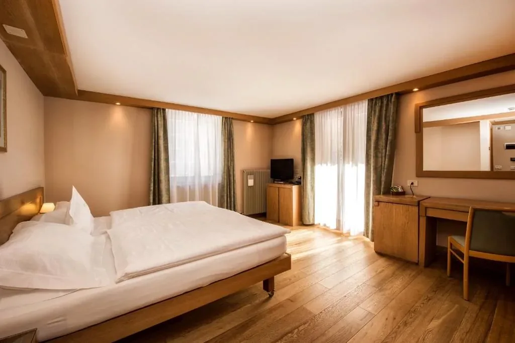 Camera Deluxe Matrimoniale/Doppia con Letti Singoli — Sertorelli Sporthotel