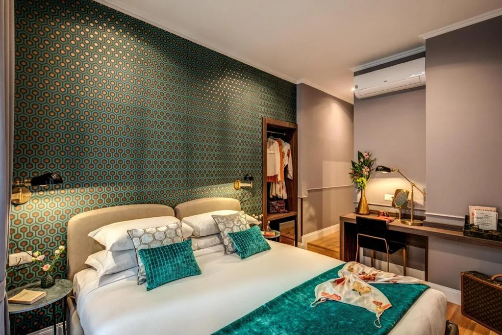 Deluxe Double/Twin Room — Tree Charme Parliament Boutique Hotel