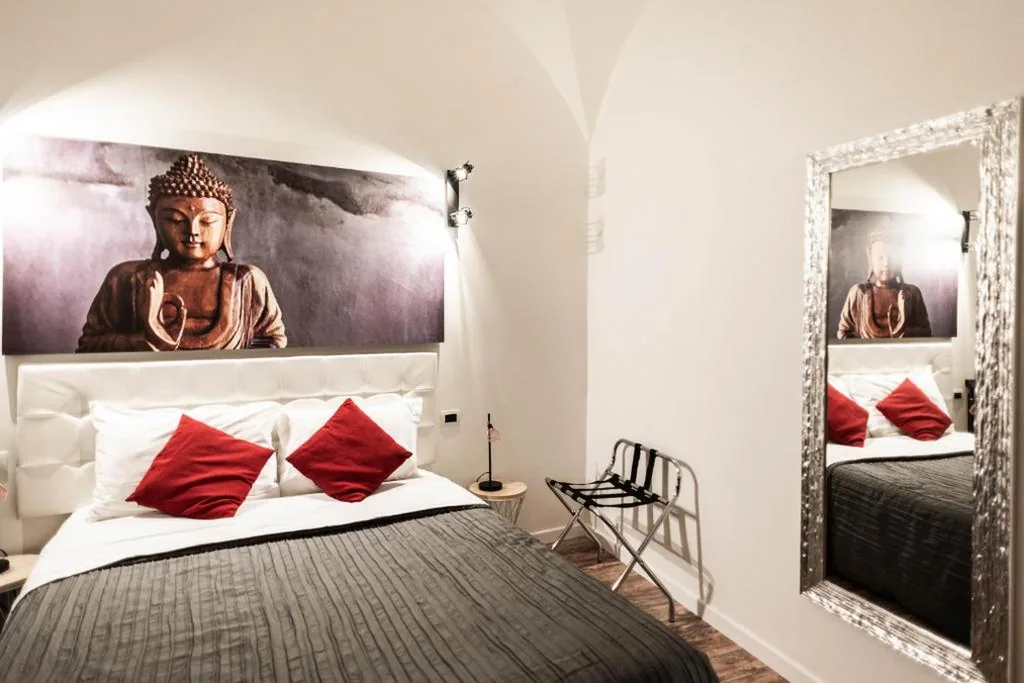 Camera Deluxe Matrimoniale/Doppia con Letti Singoli — Trevi & Pantheon Design Rooms